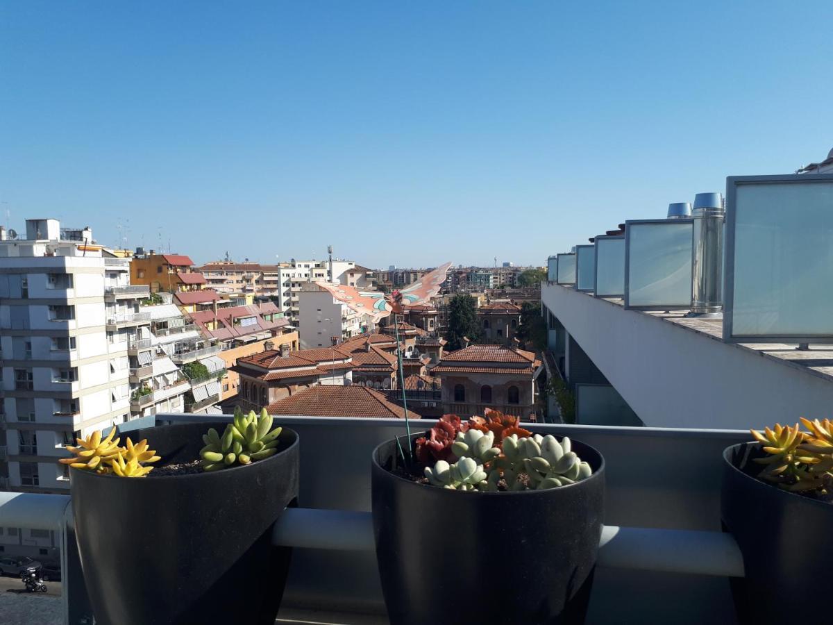 Penthouse 40 In Trastevere With Seasonally Jacuzzi Roma Ngoại thất bức ảnh
