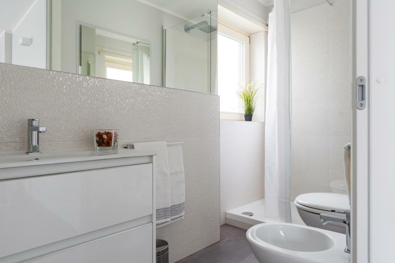 Penthouse 40 In Trastevere With Seasonally Jacuzzi Roma Ngoại thất bức ảnh