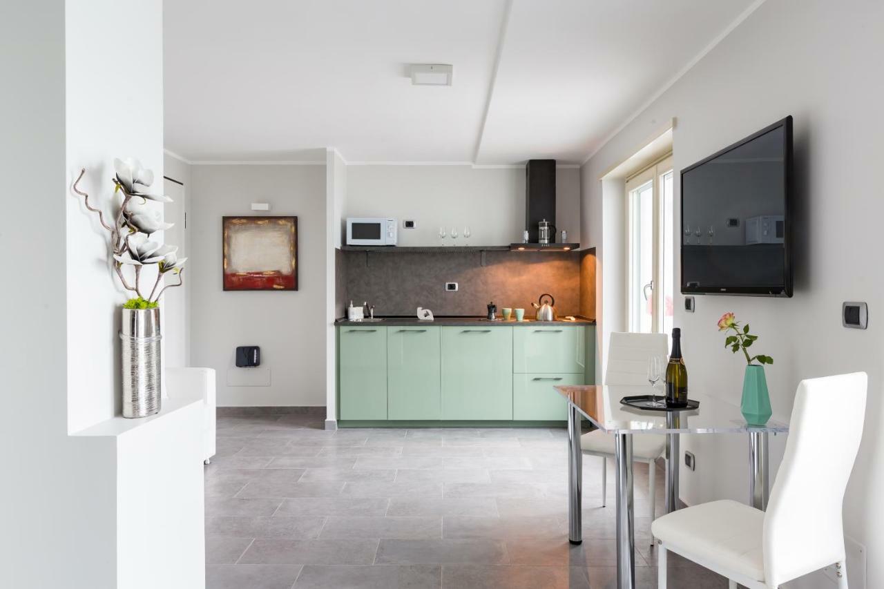 Penthouse 40 In Trastevere With Seasonally Jacuzzi Roma Ngoại thất bức ảnh